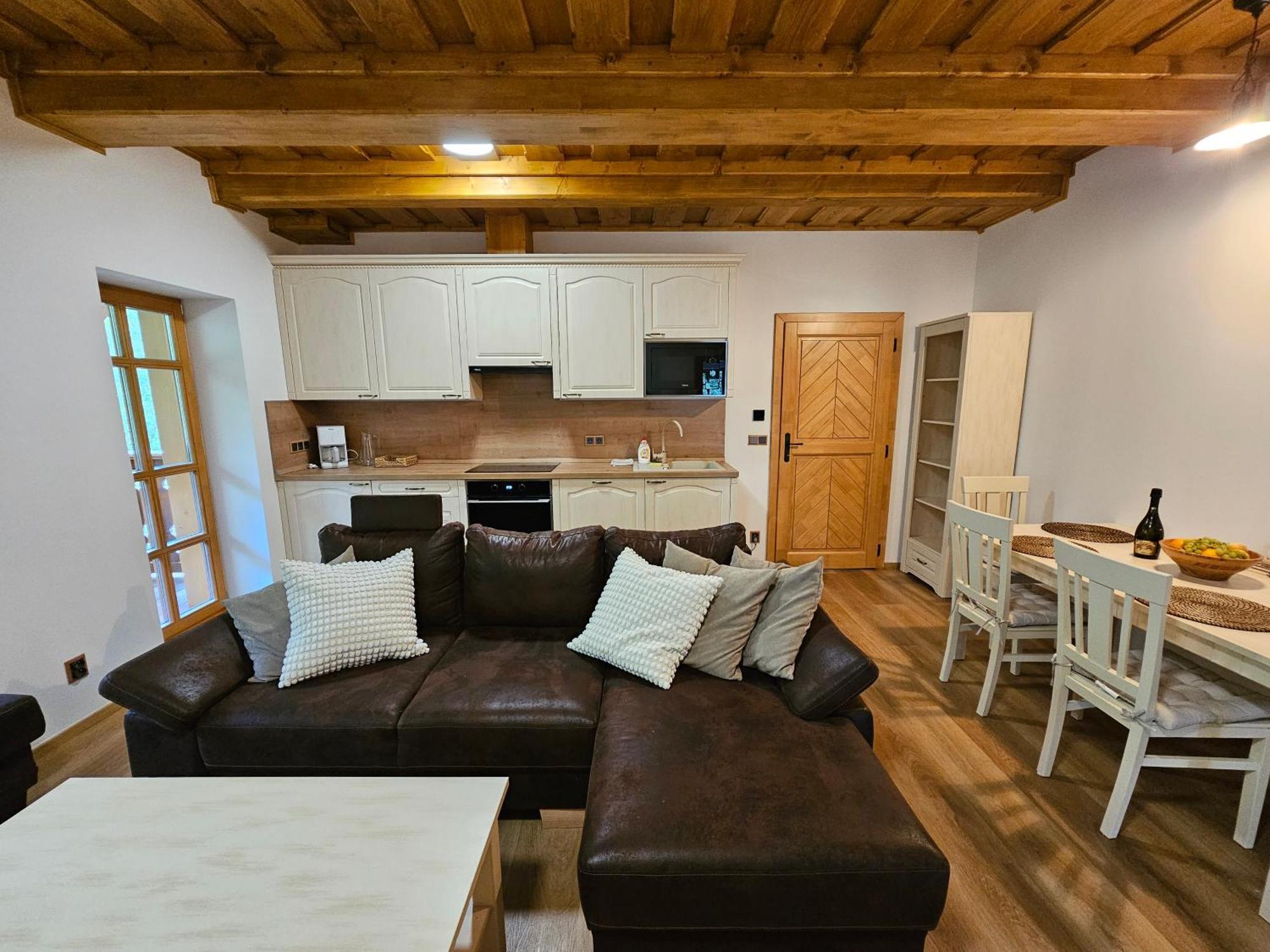 Apartmany Jezerne Velké Karlovice 객실 사진